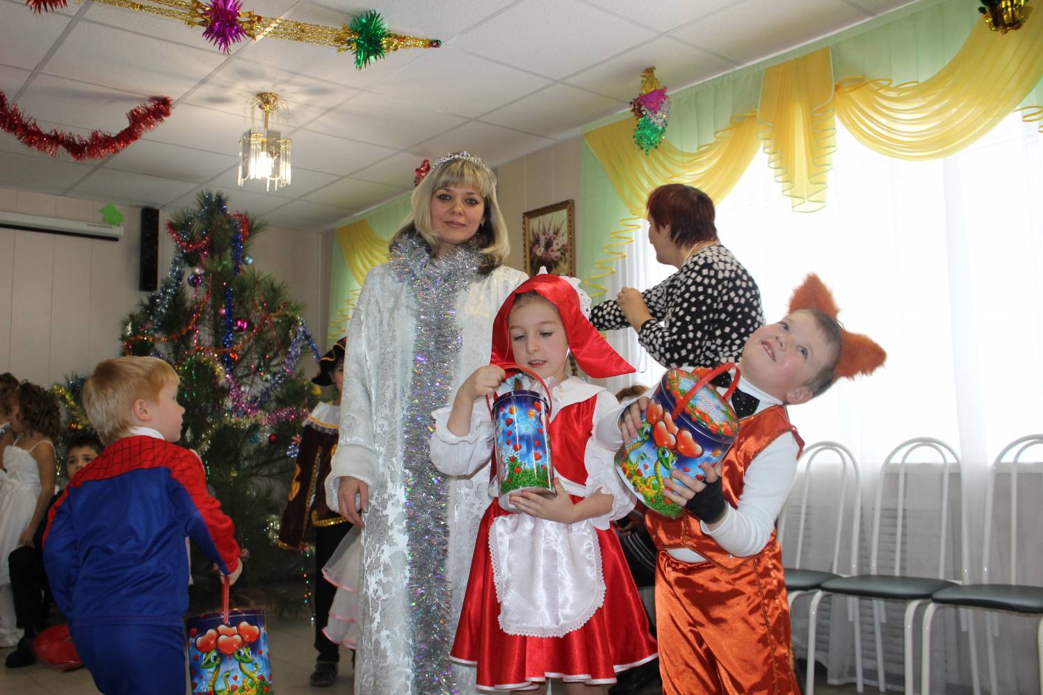 Новогодний калейдоскоп Новогодний калейдоскоп