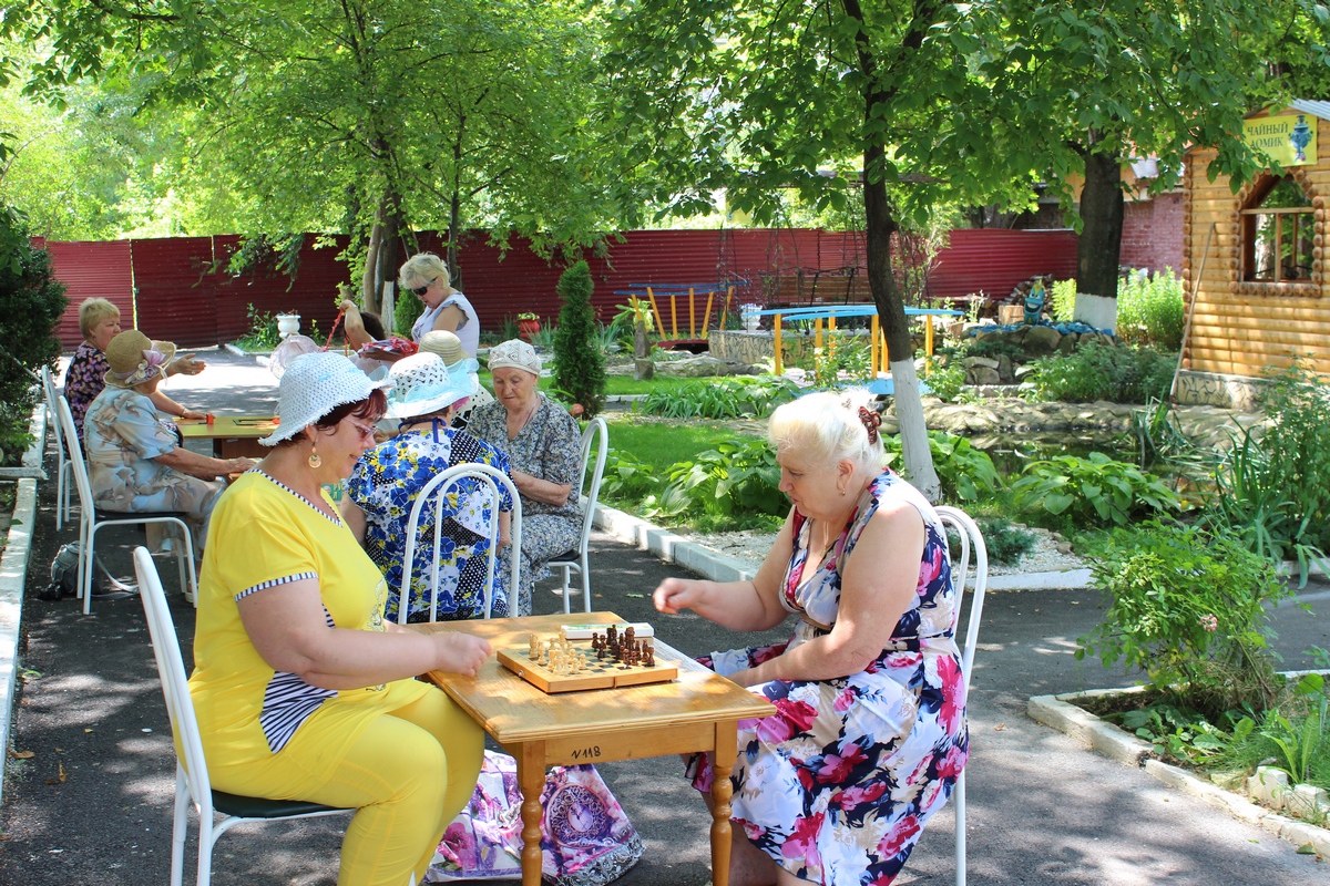 «Игра для ума» - шахматный турнир для пожилых людей.