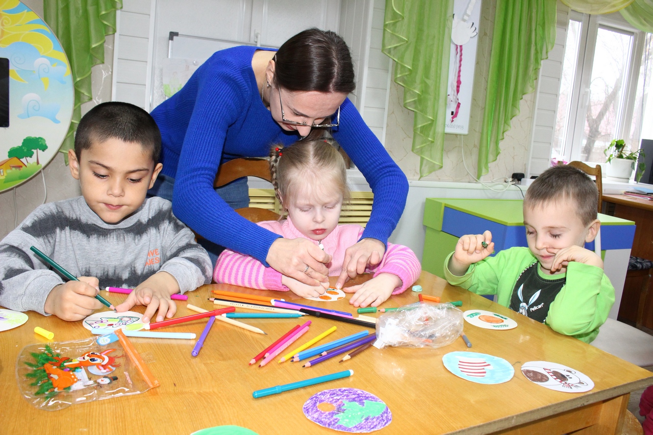 Наряди елку своими руками