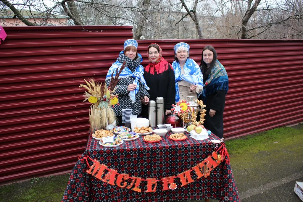 Веселись народ, Масленица идёт!